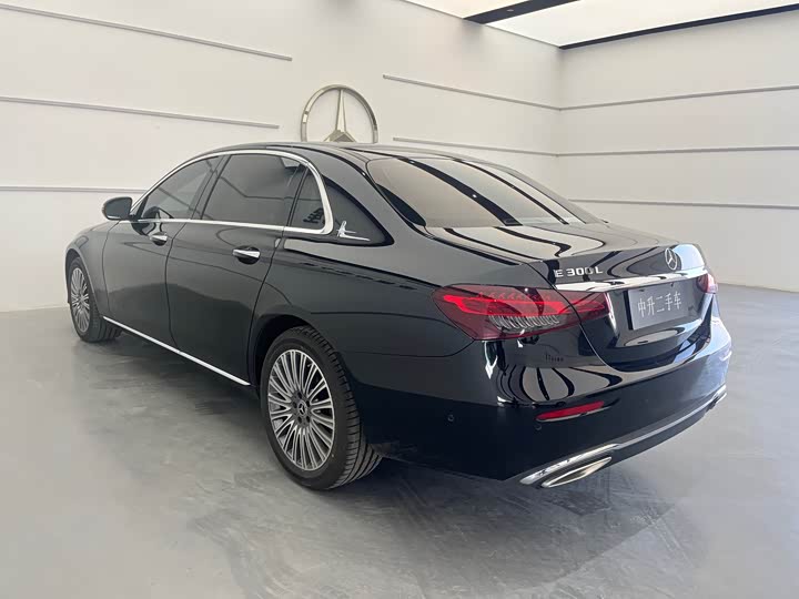 Фото 6 - Mercedes-Benz E-Class