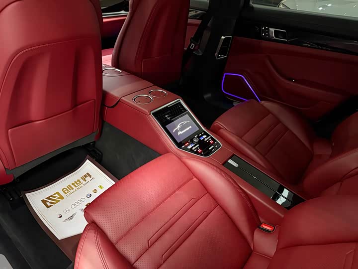 Фото 9 - Porsche Panamera