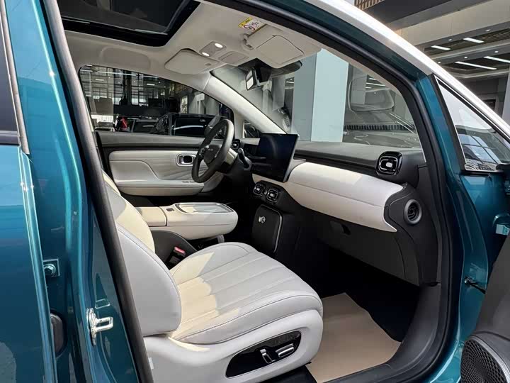 Фото 8 - GAC Aion UT