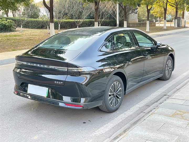 Фото 7 - Nissan N6