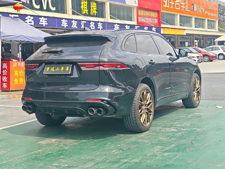 Фото 4 - Jaguar F-Pace