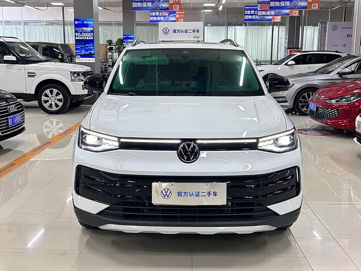 Фото 2 - Volkswagen Tharu