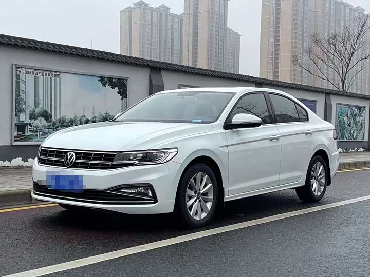 Фото 1 - Volkswagen Bora