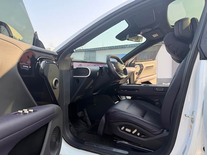 Фото 7 - Avatr 07