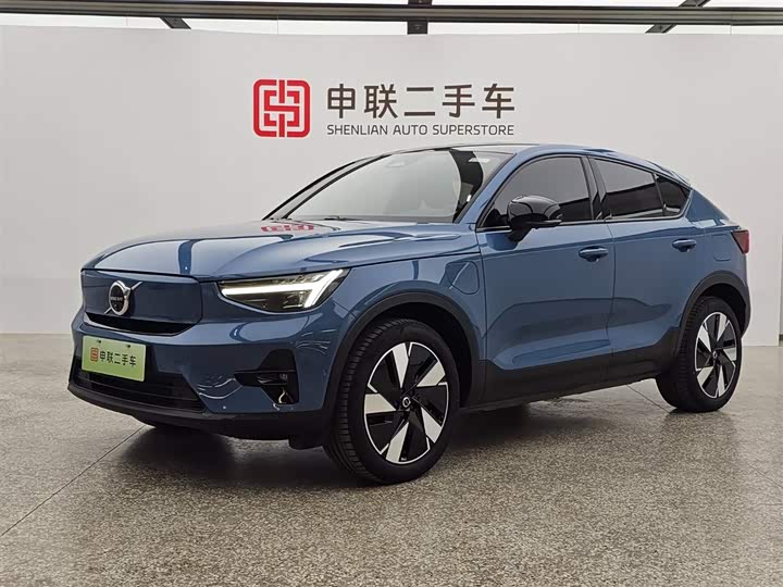 Фото 1 - Volvo C40