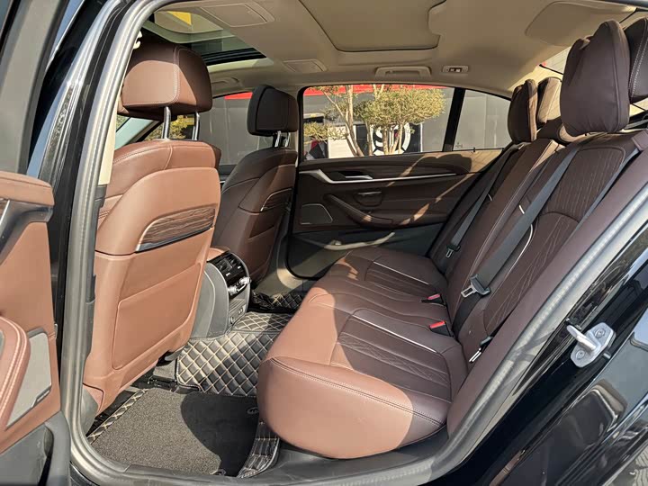 Фото 4 - BMW 5 Series