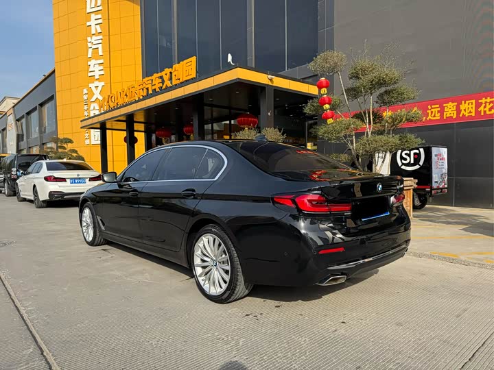 Фото 9 - BMW 5 Series