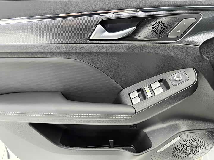 Фото 9 - Haval Jolion