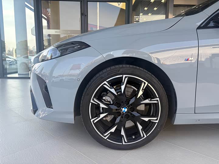 Фото 6 - BMW 2 Series