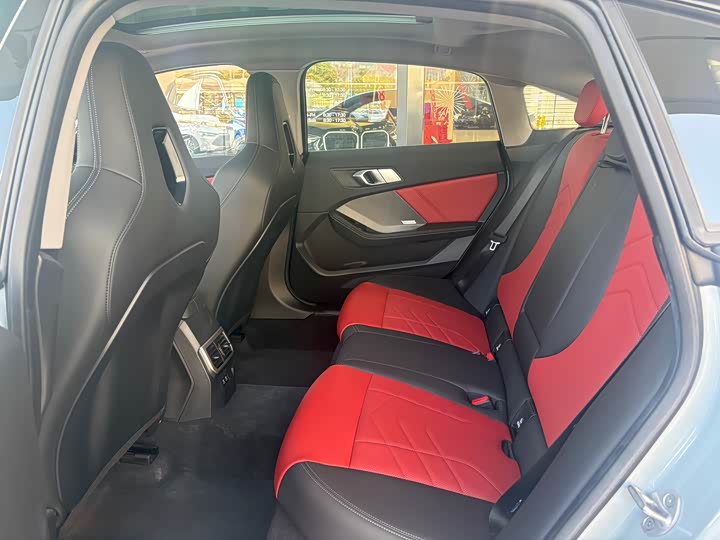 Фото 9 - BMW 2 Series