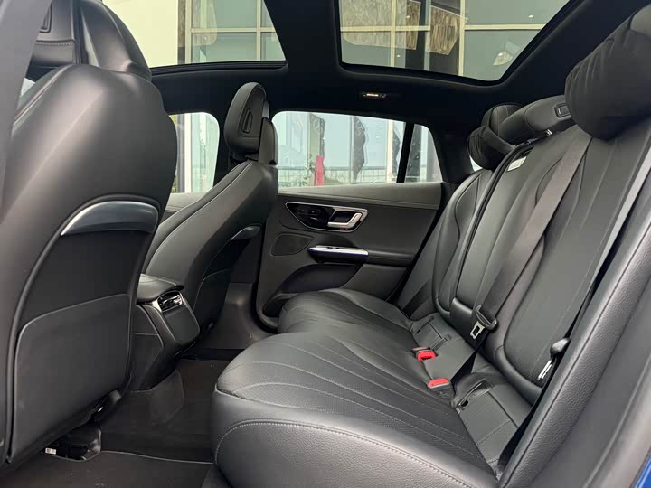 Фото 8 - Mercedes-Benz EQE