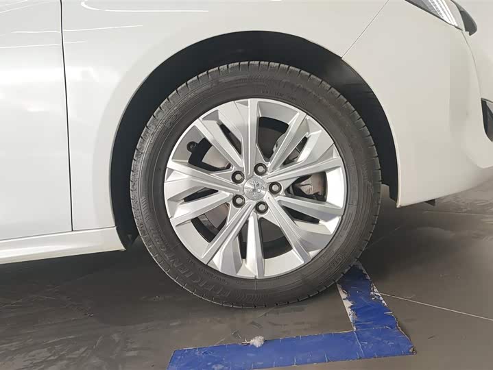 Фото 6 - Peugeot 508