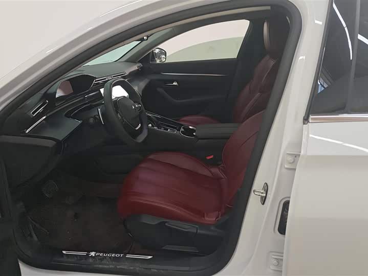 Фото 9 - Peugeot 508