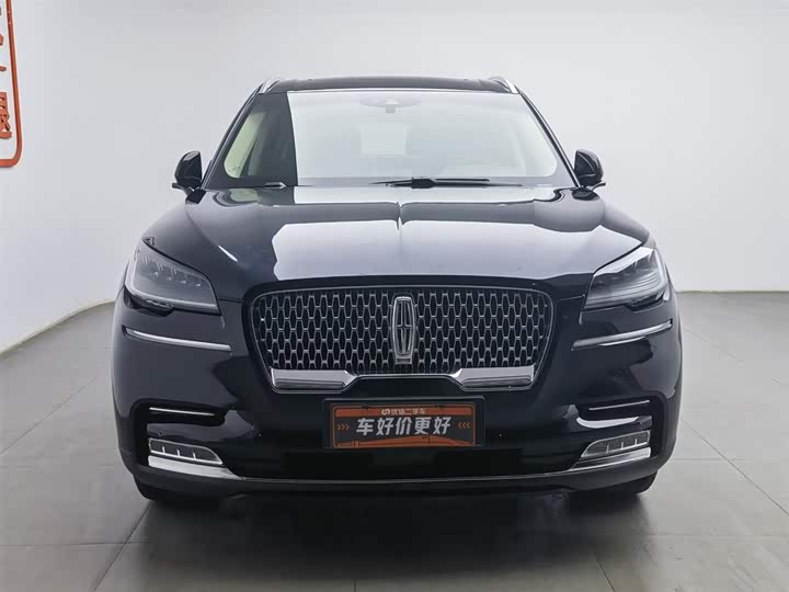 Фото 3 - Lincoln Aviator