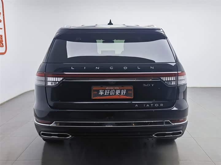 Фото 4 - Lincoln Aviator