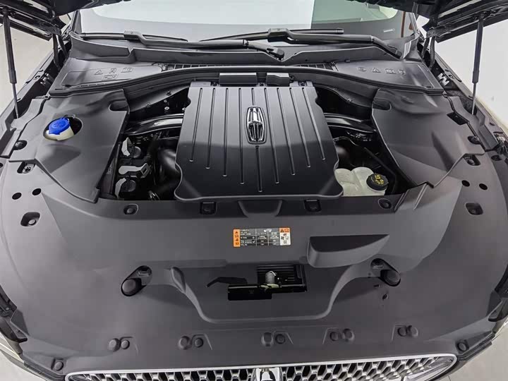 Фото 6 - Lincoln Aviator