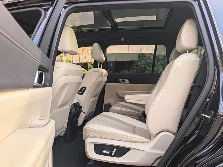 Фото 6 - LiXiang One