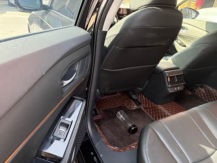 Фото 4 - Honda Accord