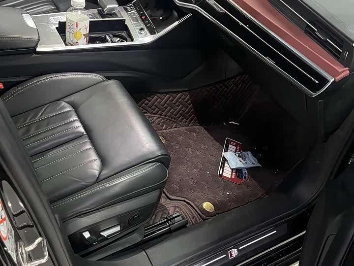 Фото 3 - Audi A6L