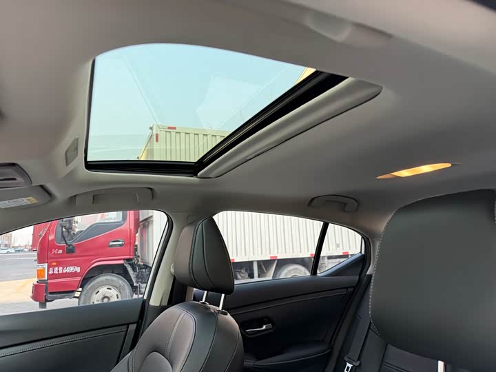 Фото 6 - Nissan Sylphy