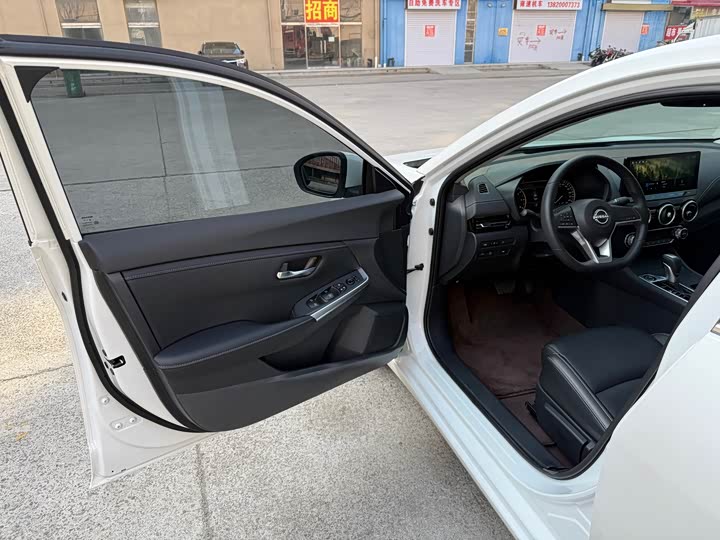 Фото 7 - Nissan Sylphy