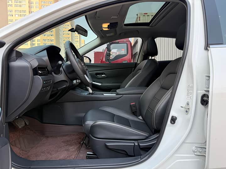 Фото 8 - Nissan Sylphy