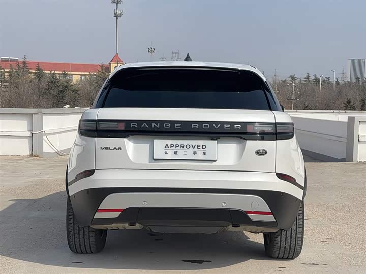 Фото 9 - Land Rover Range Rover Velar