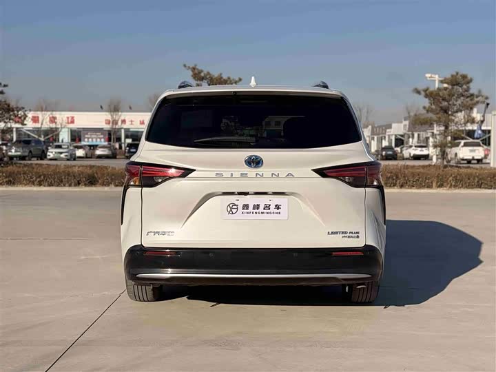 Фото 6 - Toyota Sienna