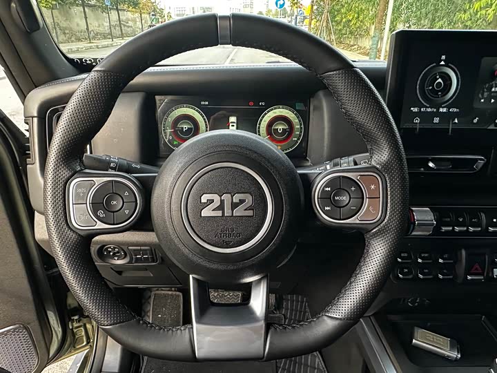 Photo 6 - BAW 212 T01