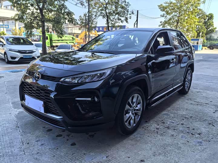 Фото 1 - Toyota Wildlander
