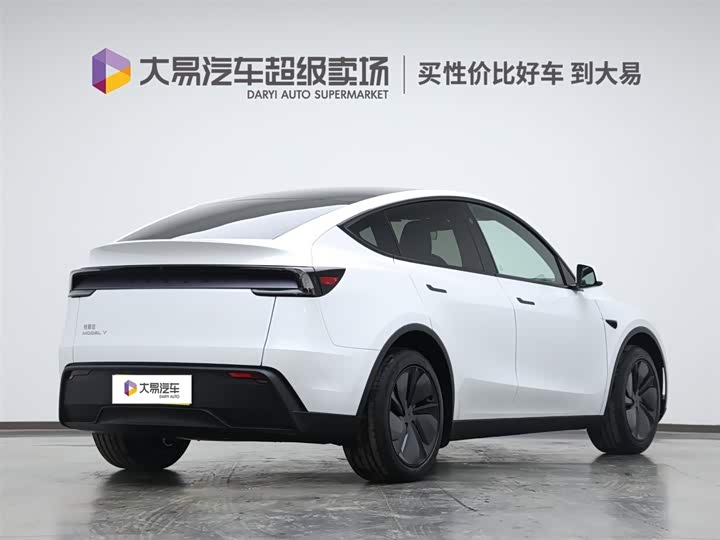 Фото 3 - Tesla Model Y