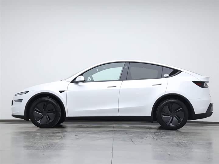 Фото 5 - Tesla Model Y