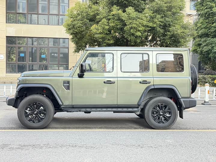 Photo 4 - BAW 212 T01