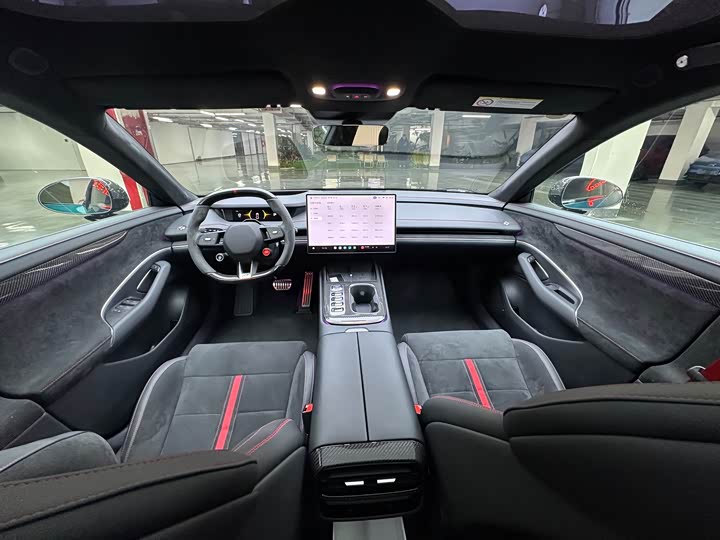 Фото 9 - Xiaomi SU7 Ultra