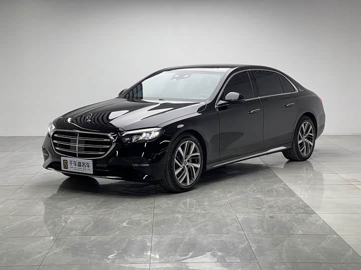 Photo 1 - Mercedes-Benz E-Class