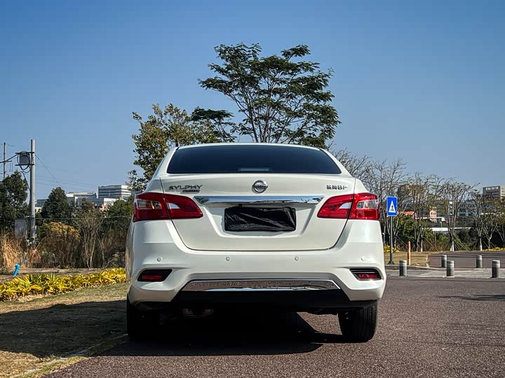Фото 8 - Nissan Sylphy