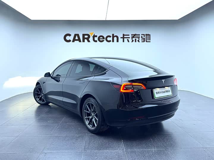 Фото 7 - Tesla Model 3