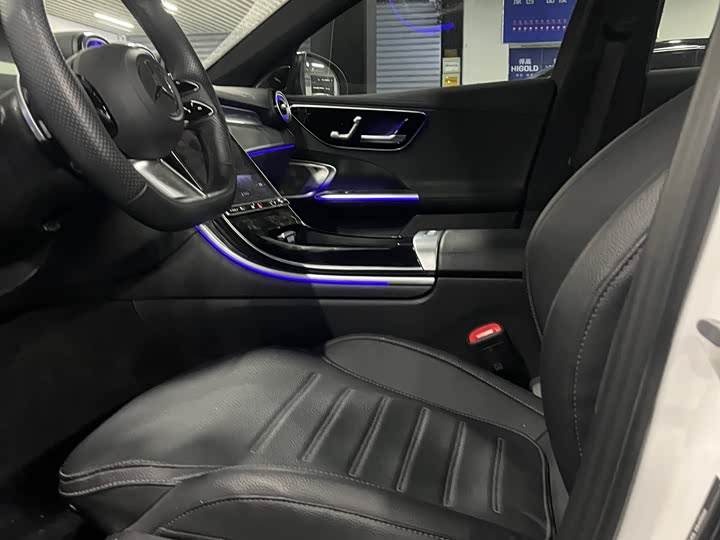 Фото 4 - Mercedes-Benz C-Class