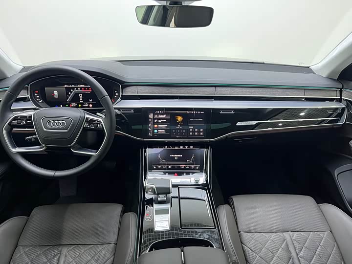 Photo 7 - Audi A8