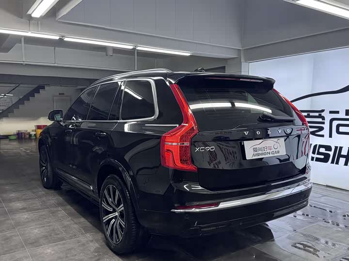 Фото 5 - Volvo XC90