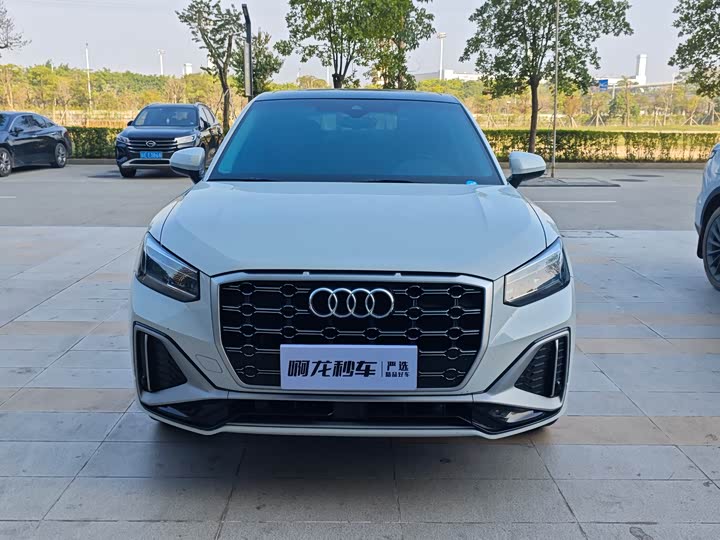 Фото 2 - Audi Q2L