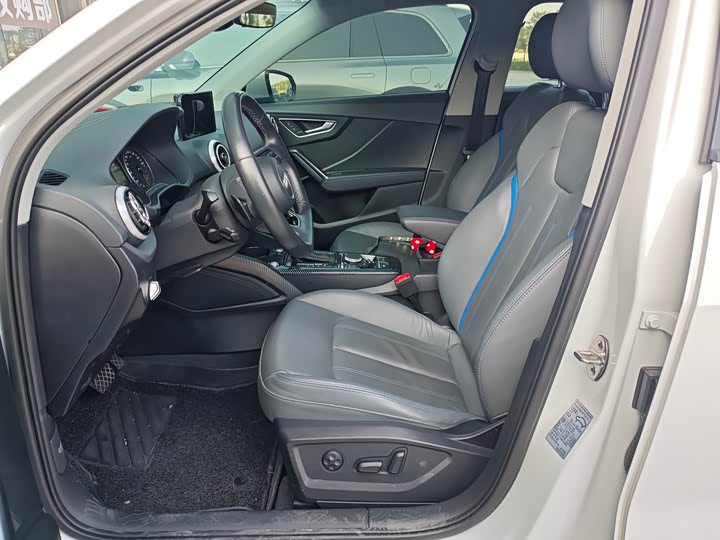 Фото 9 - Audi Q2L