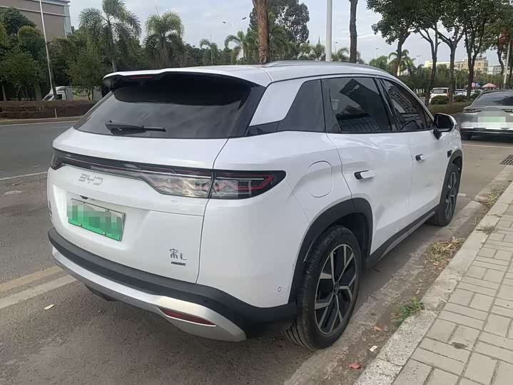 Фото 3 - BYD Song L DM-i Hybrid