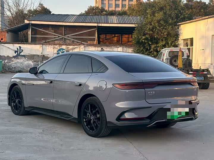 Фото 6 - BYD Han