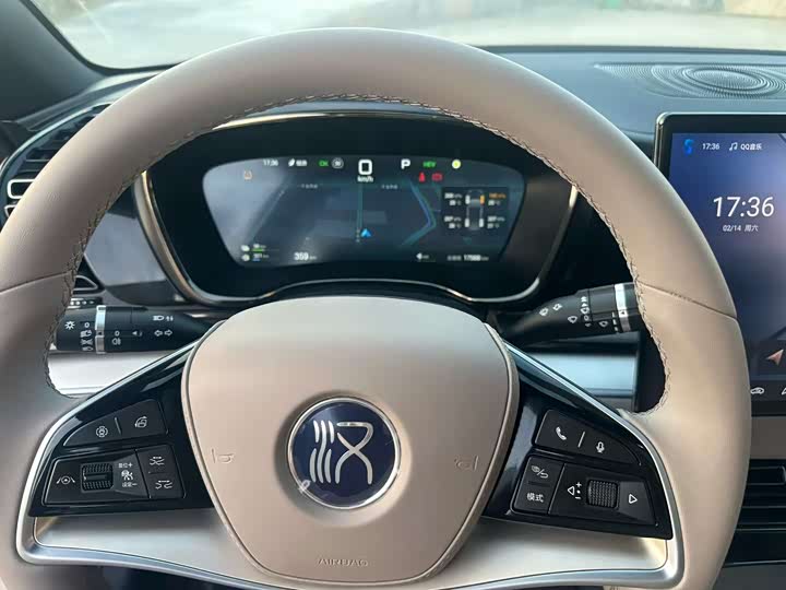 Фото 9 - BYD Han