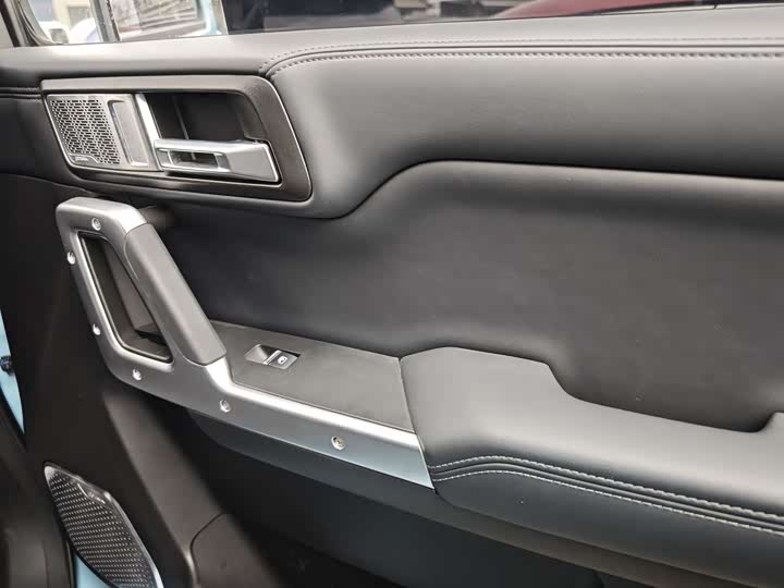 Photo 4 - BAW 212 T01