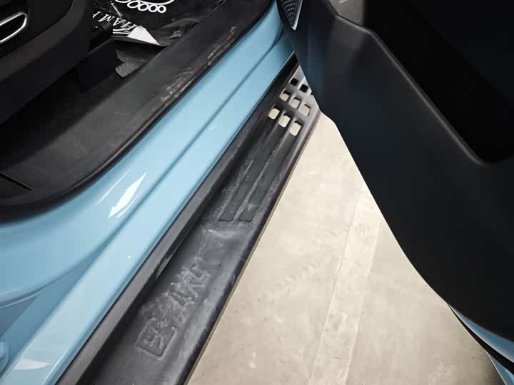 Photo 7 - BAW 212 T01