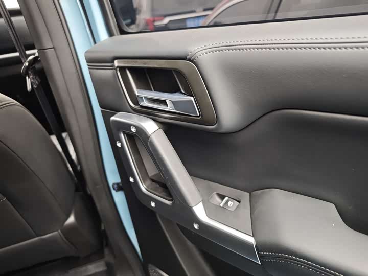 Photo 9 - BAW 212 T01