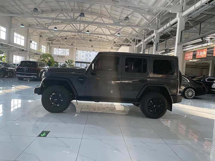 Photo 3 - BAW 212 T01