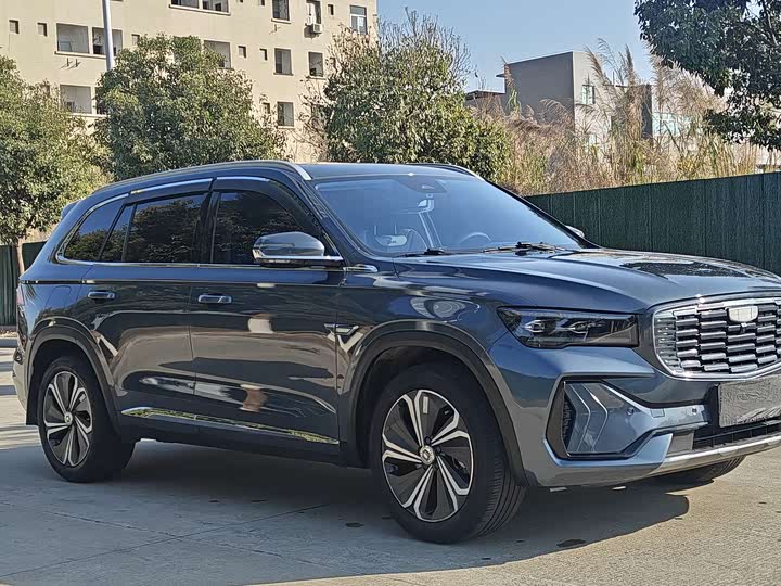 Фото 3 - Geely Monjaro